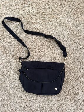 lululemon athletica Black Crossbody Shoulder Bag -  festival bag